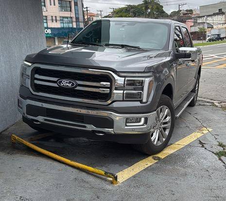 FORD F-150 5.0 V8 GASOLINA CD LARIAT FX4 AUTOMÁTICO